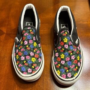 Vans Kids Sneakers - Black with Floral Pattern